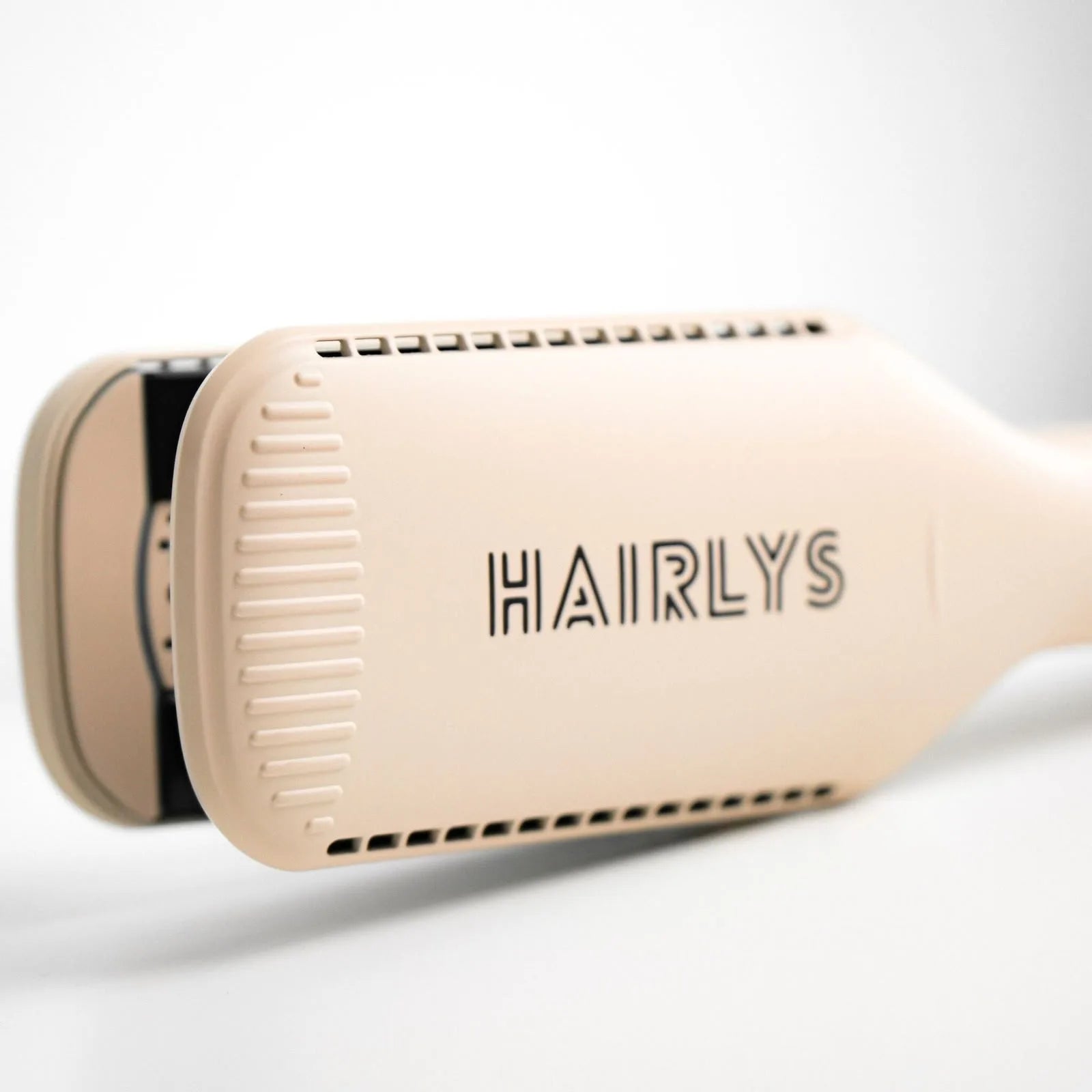 Hairlys Duo in Creme, Nahaufnahme mit Logo